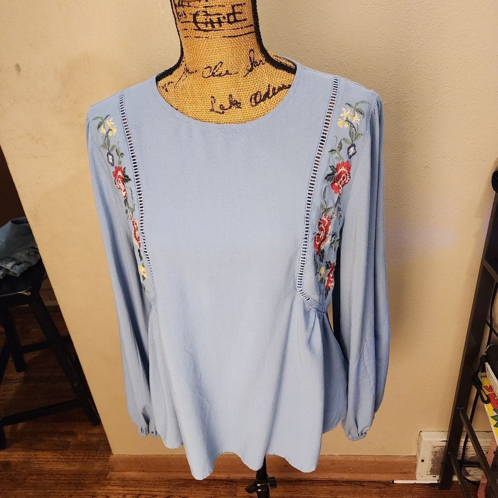 Living Doll Boho Blue Embroidered Floral Keyhole Back Blouse Cottagecore Size 1